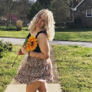 Meet your Posher, Haley